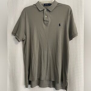 Men’s Polo Ralph Lauren Medium Gray Polo Shirt. Size L.